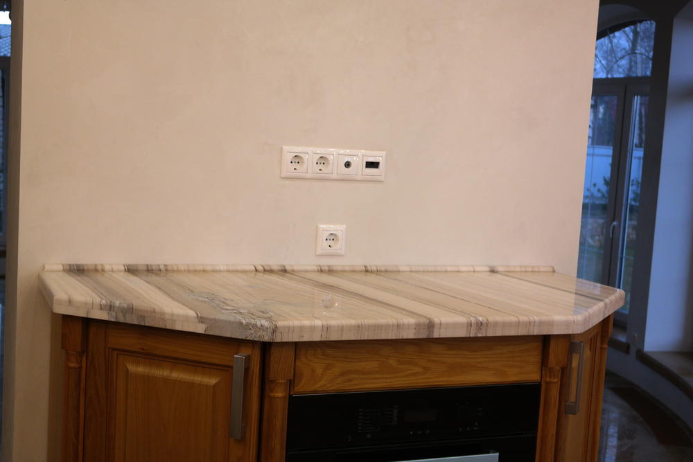 Столешницы на кухню из мрамора Pallissandro Tigrato